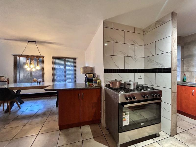 To Let 3 Bedroom Property for Rent in Melodie North West